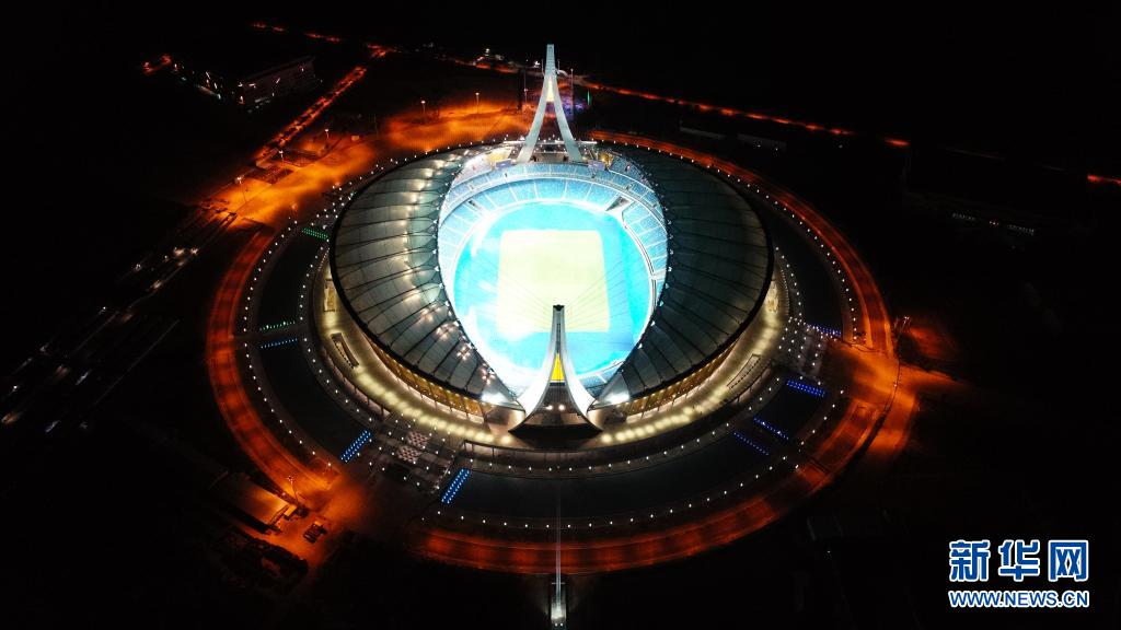 中國が建設援助したカンボジア國家スタジアムが竣工