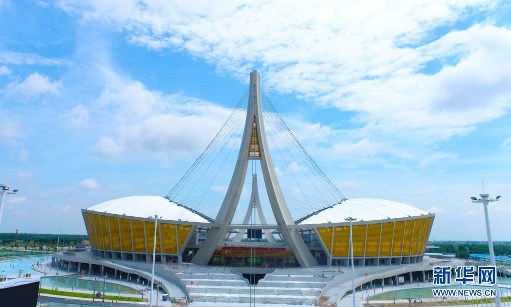 中國(guó)が建設(shè)援助したカンボジア國(guó)家スタジアムが竣工