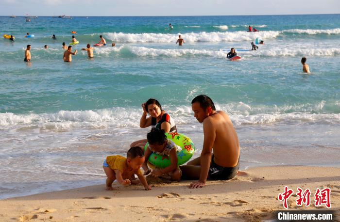 中國各地で省を跨いだ観光復活へ　海南省三亜市の人気も徐々に復活