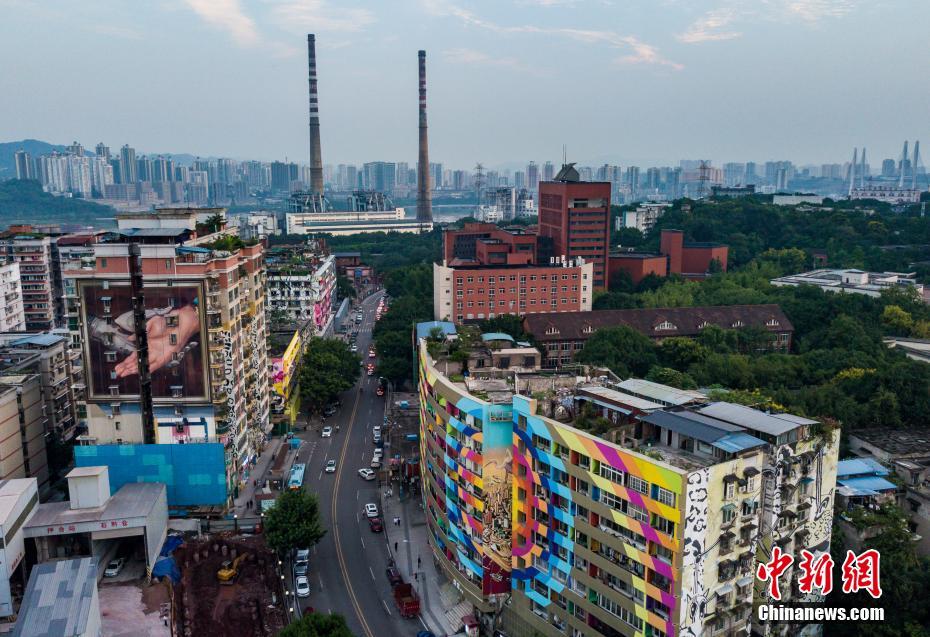 重慶最大のグラフィティアート街がアップグレード