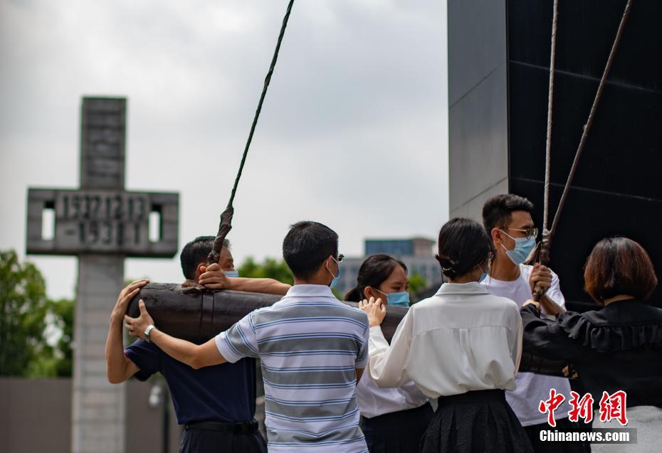 「平和の鐘」鳴らして抗日戦爭勝利76周年を記念　南京