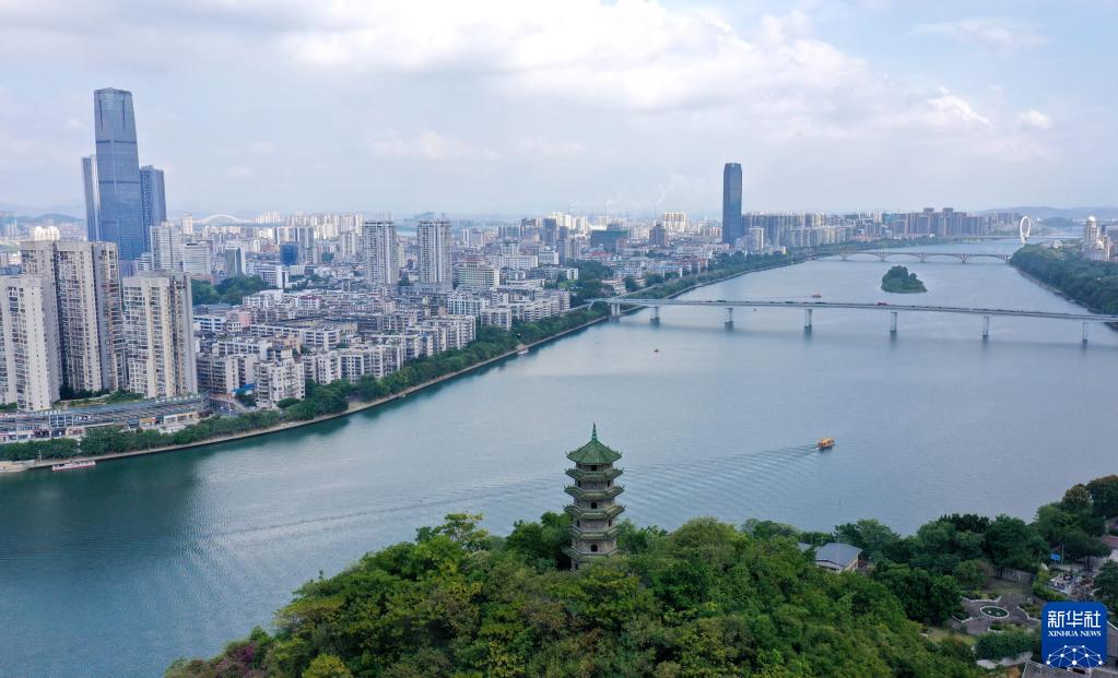 水上公共交通機関が運航を再開　広西柳州