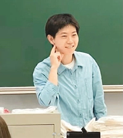 若い「老兵」宋璽さん、海軍陸戦隊(duì)員から北京大學(xué)の教師へ