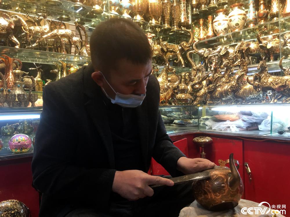 國(guó)際大バザールに見(jiàn)る新疆