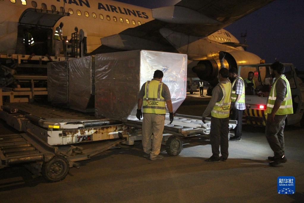 中國(guó)の緊急支援物資第一弾がアフガニスタンに到著