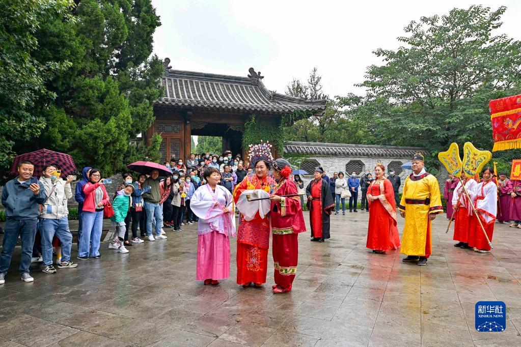 國慶節(jié)大型連休で活力見せた中國の消費活動