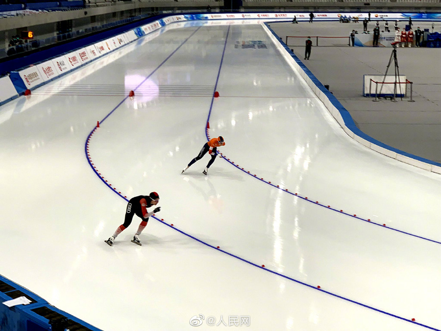 國家スピードスケート館で北京冬季五輪テストマッチの國際試合開催　北京