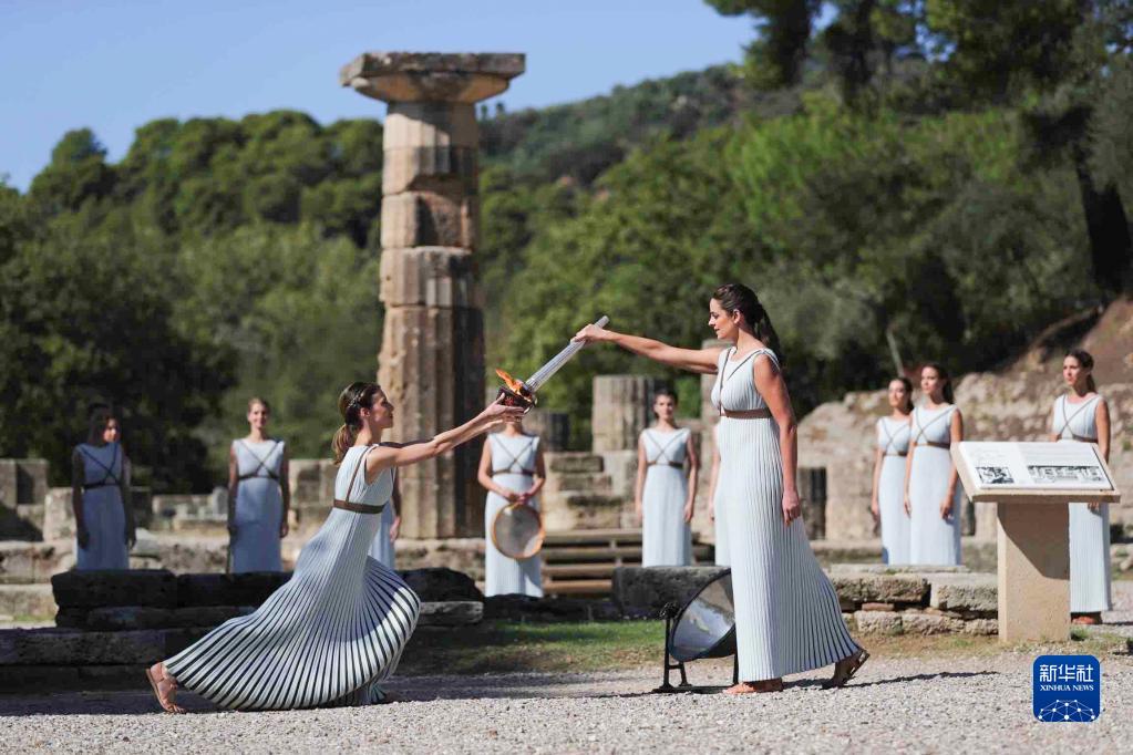 ギリシアで北京冬季五輪の聖火の採(cǎi)火式