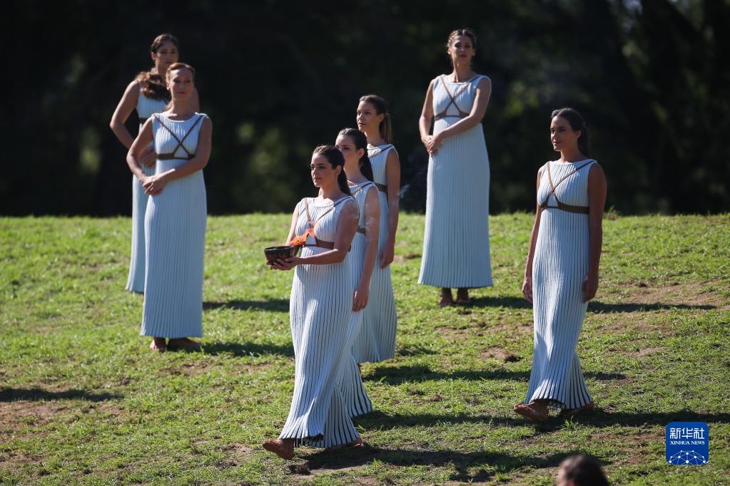 ギリシアで北京冬季五輪の聖火の採火式