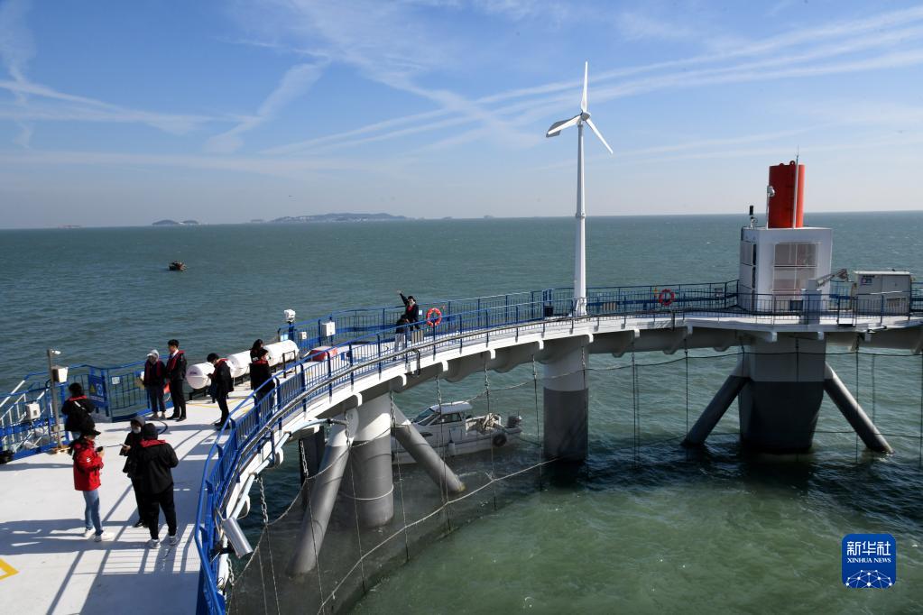 海洋牧場複合施設(shè)「耕海1號」を訪ねて