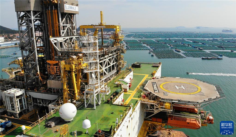 「國の重器」の「藍(lán)鯨1號(hào)」を訪ねて