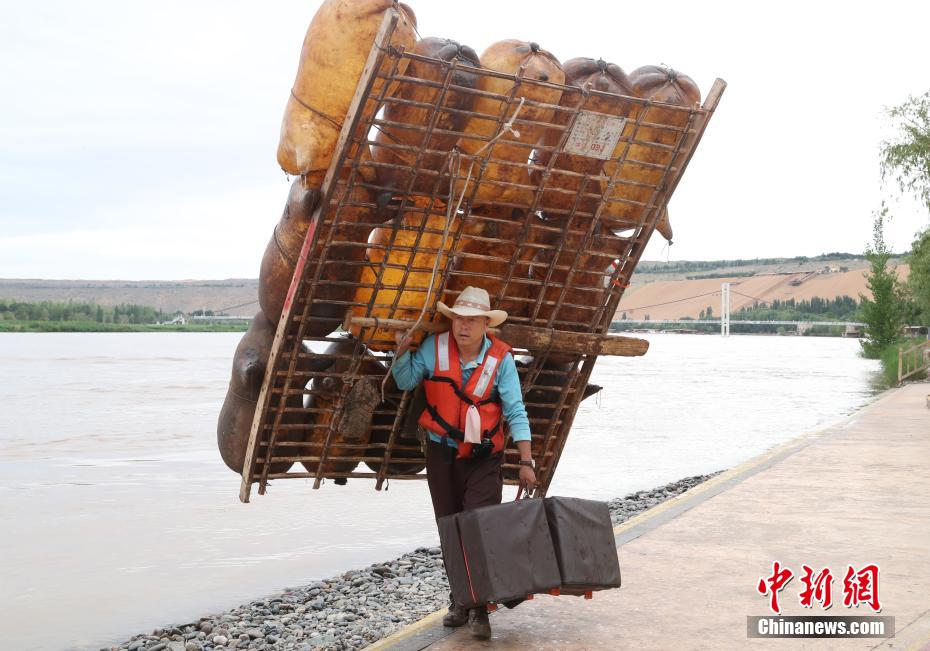 羊皮いかだはどうやって作る？　寧夏