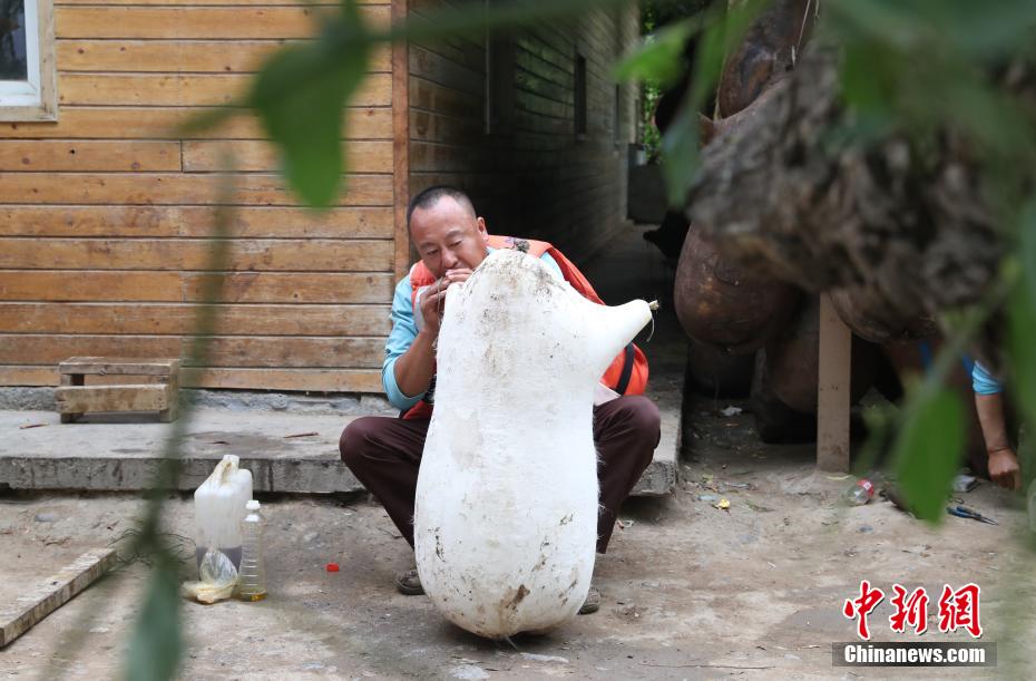 羊皮いかだはどうやって作る？　寧夏