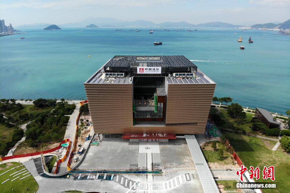 上空から見(jiàn)た香港故宮文化博物館（撮影?張煒）。