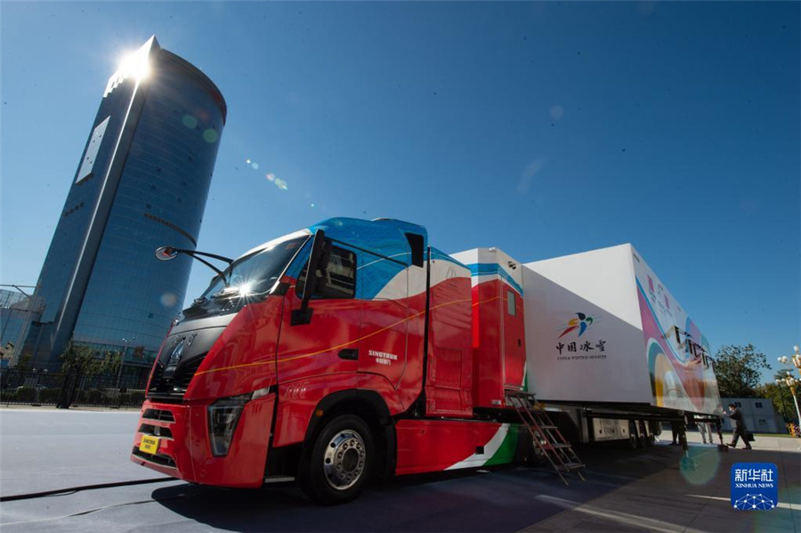 中國初の國産スノーボードワックスカーが引き渡し