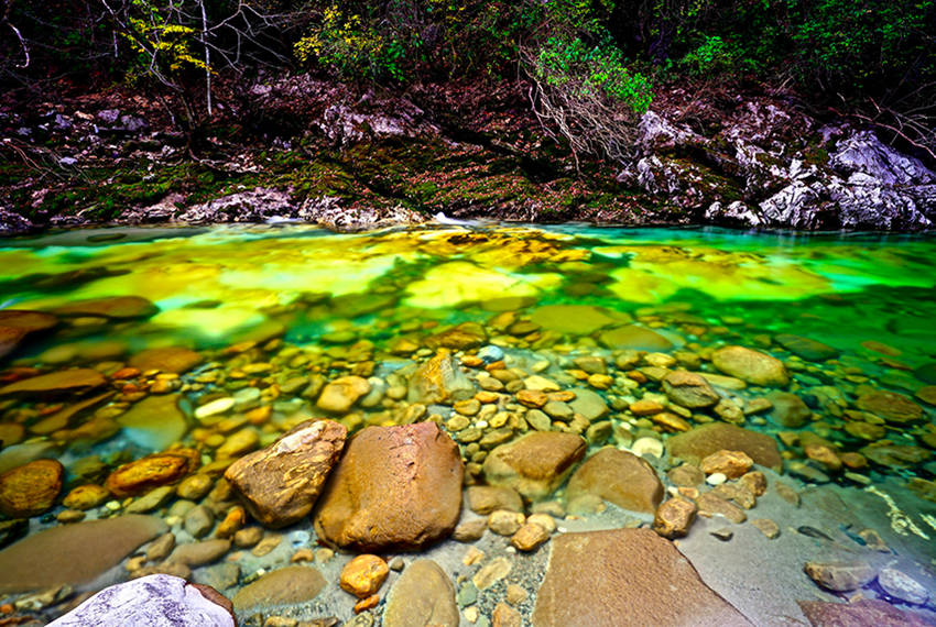 人々を魅了する秋の秦嶺　陝西省