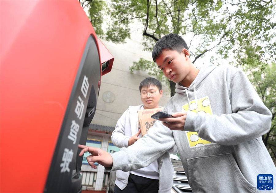 自動運転配送車、湖南省の大學に進出