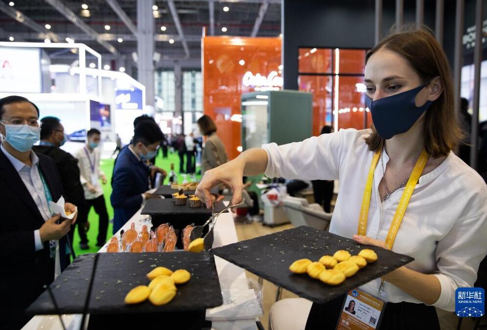 「舌で味わう」輸入博