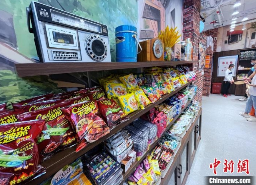 80年代から90年代にタイムスリップできる懐かしの売店　福建省福州