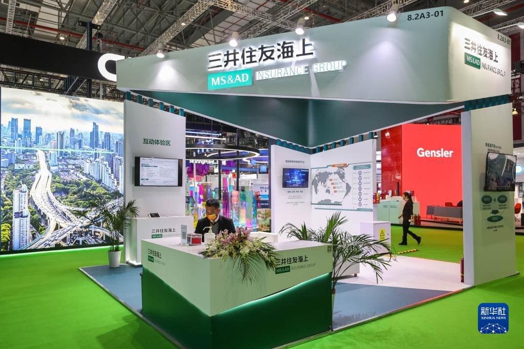 経済を後押しする「目に見えぬ品」展示する第4回輸入博サービス貿(mào)易展示エリア