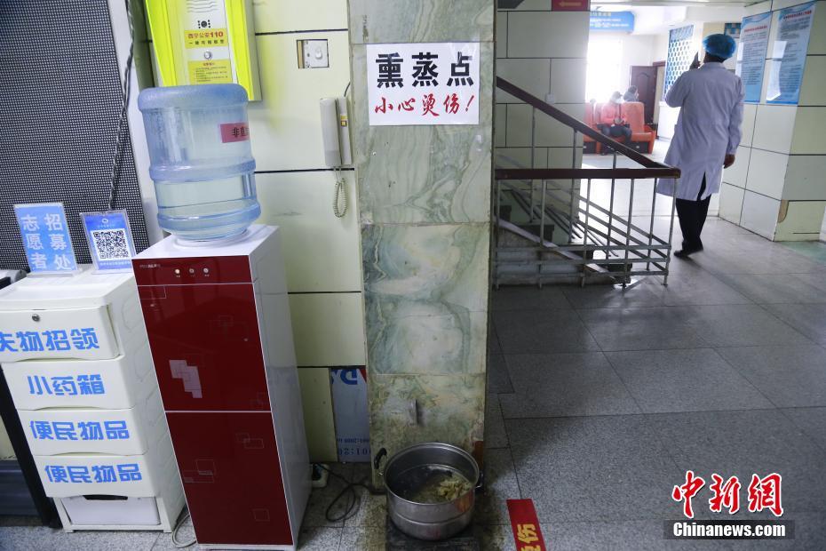 青海省西寧市が新型コロナとの闘いの第一線に立つスタッフに中醫(yī)薬を無料提供