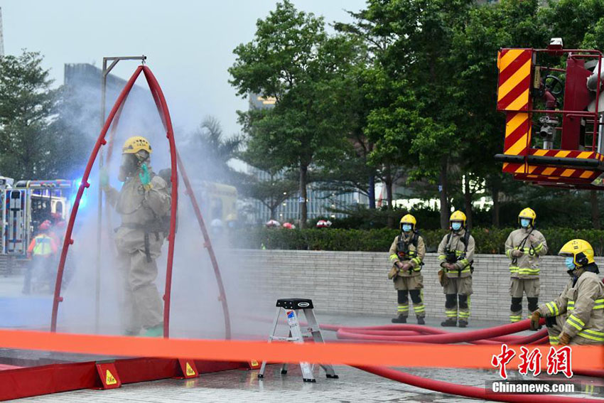 香港の高速鉄道駅で部門の垣根超えた反テロ責任チームが訓練