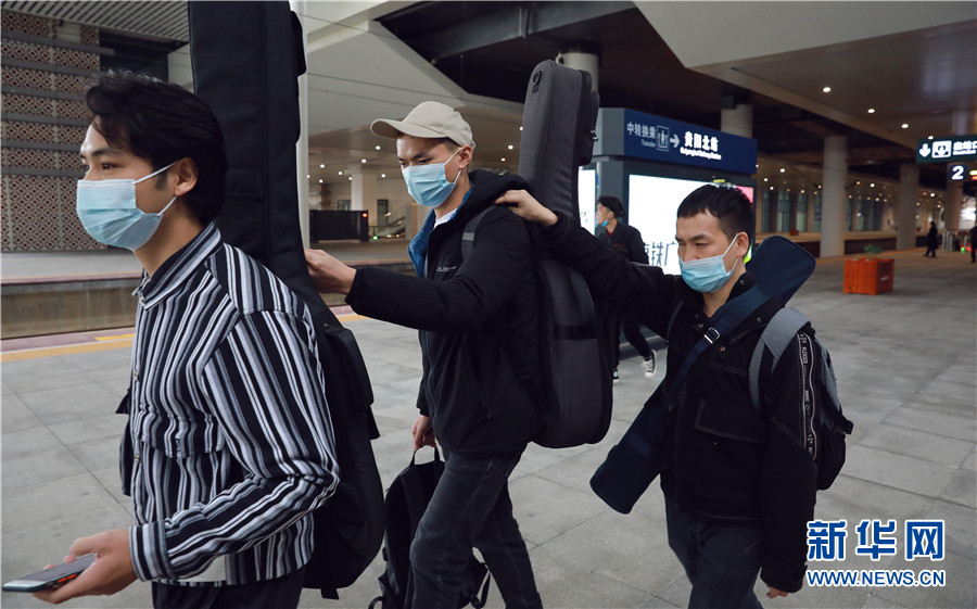 音楽で夢(mèng)を追いかける視覚障がい者のバンド「ドクダミ」