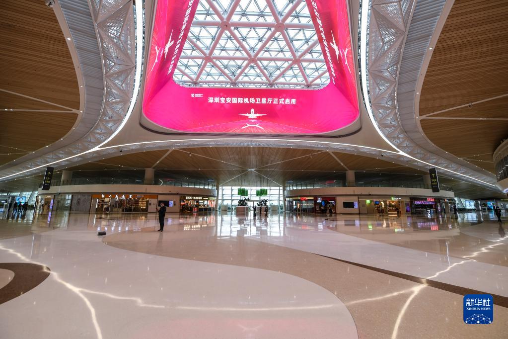 7日に撮影された深セン空港サテライトホールの內(nèi)部（撮影?毛思倩）。