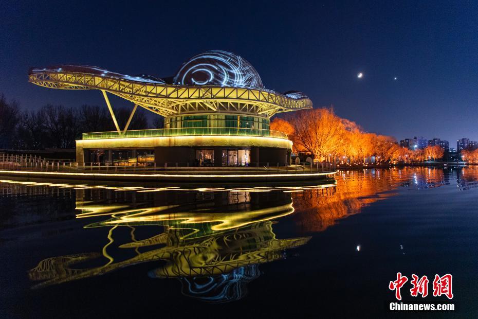 北京を美しく彩る亮馬河國際風(fēng)情水岸