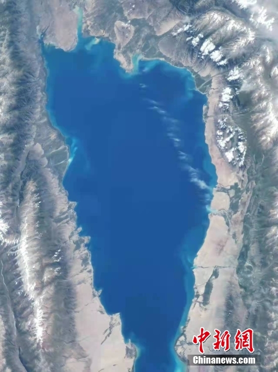 中國(guó)有人宇宙船「神舟12號(hào)」の乗組員が宇宙で撮影した寫(xiě)真公開(kāi)