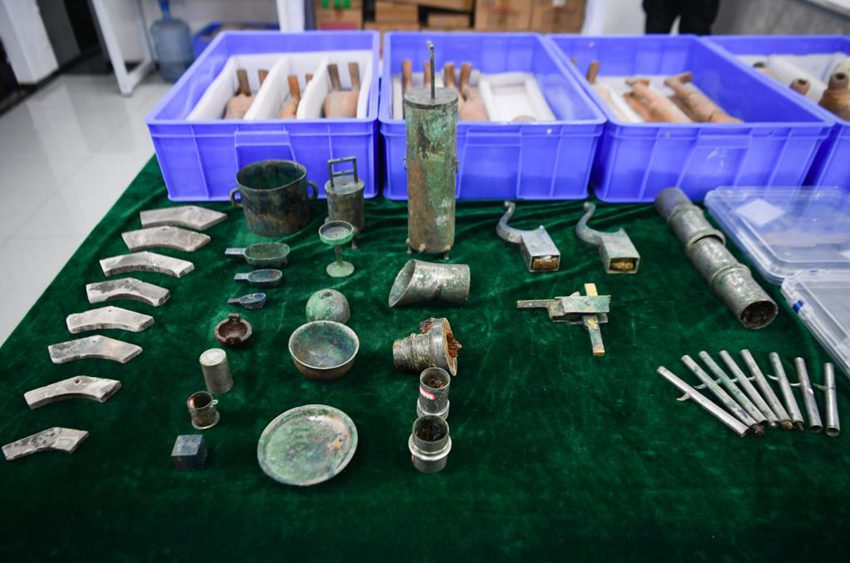 西安の漢薄太后墓から大量の金器が出土　文様裝飾が多文化融合を體現