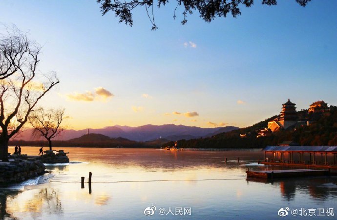 頤和園十七孔橋に「金色に輝く光のトンネル」再び　北京