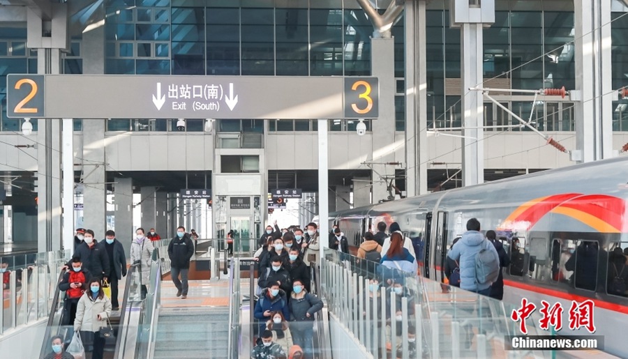 開業(yè)1周年を迎えた京雄都市間鉄道