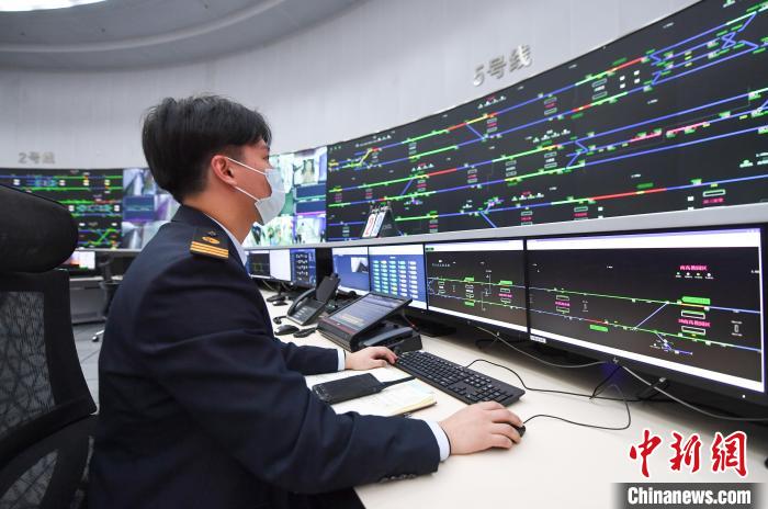 寧波市で浙江省初となる全自動(dòng)「無(wú)人運(yùn)転」地下鉄の営業(yè)スタート