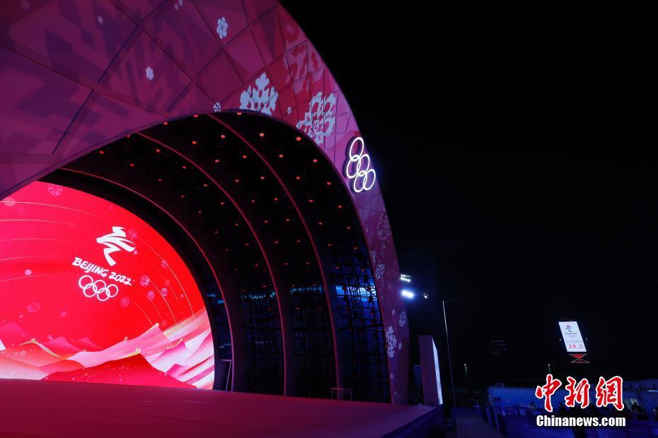 2022年冬季五輪?パラの北京メダル授賞式會(huì)場(chǎng)を訪問