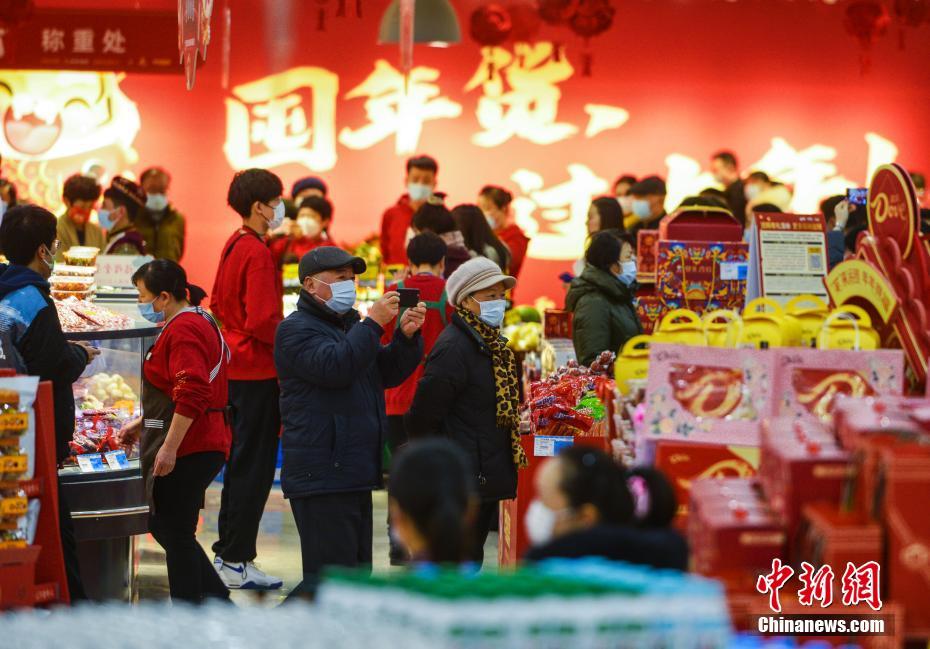 ここで全部揃えよう！ウルムチに「正月用品街」登場　新疆