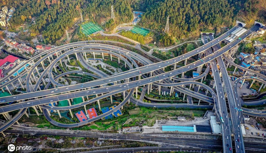 上空から撮影した貴陽の黔春路インターチェンジ（寫真著作権は東方ICが所有のため転載禁止）。