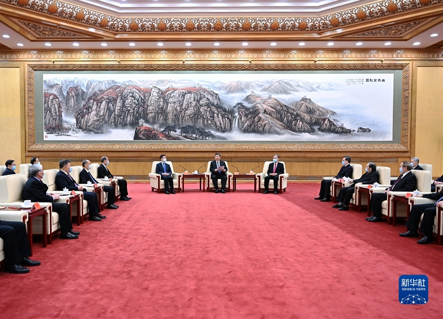 習(xí)近平総書(shū)記が黨外人士と共に新春を祝う