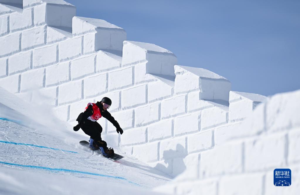 中國の蘇翊鳴選手がスノボ男子スロープスタイルで銀