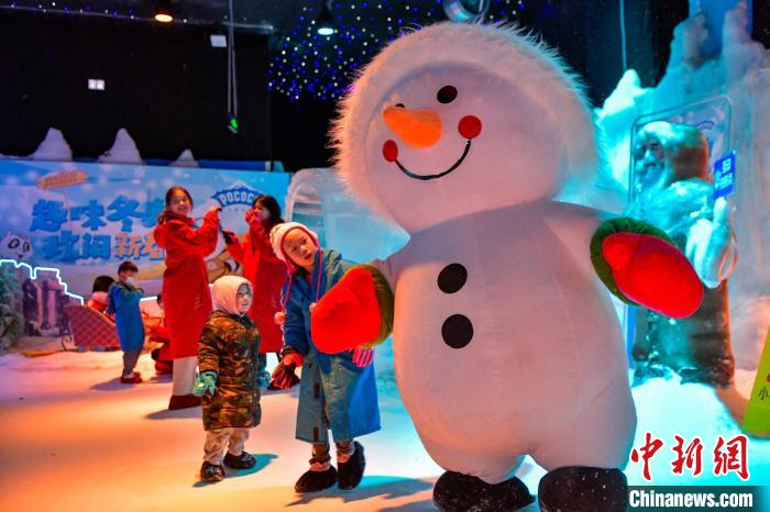 冬季五輪がウィンタースポーツに熱気　海南省