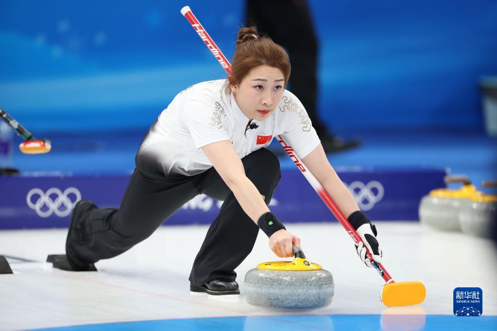 カーリング女子1次リーグ、中國がスウェーデンに勝利