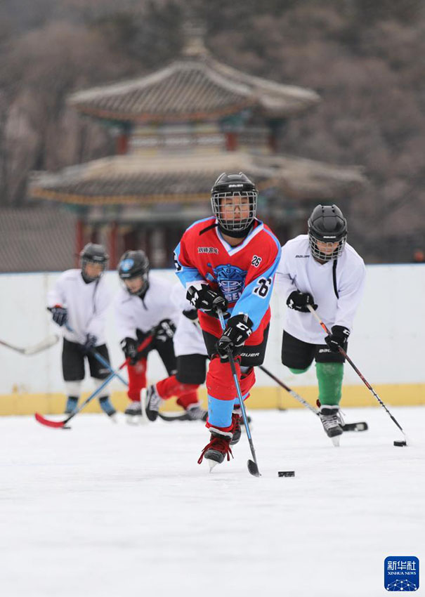 河北省承徳市で學(xué)生を?qū)澫螭摔筏骏Ε％螗咯`スポーツ體験教室が開催