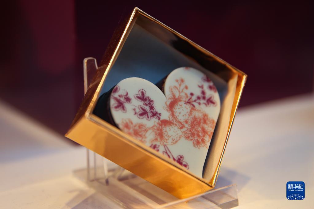 ベルギー、ロマンティックな「バレンタイン?チョコ」が店頭に