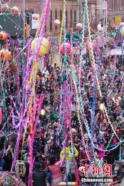 チャイナタウンで新春祝うニューヨーク市民　米國