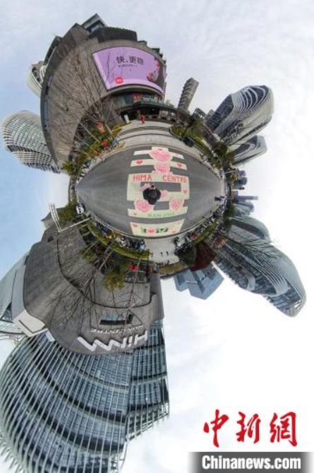 「愛」の橫斷歩道が南京に登場 江蘇省