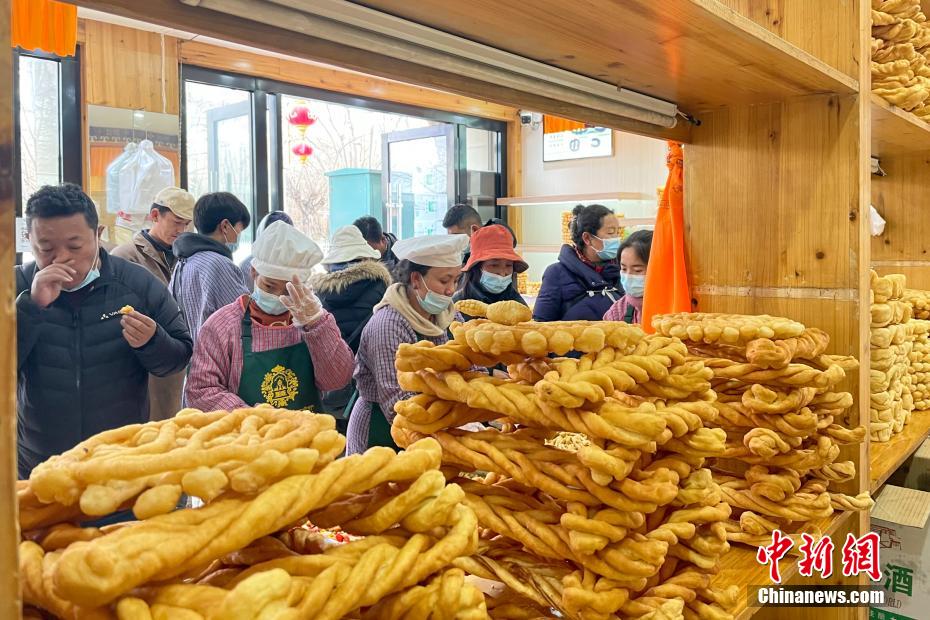 「チベット暦新年」控え年越しムード満載に　チベット自治區(qū)ラサ