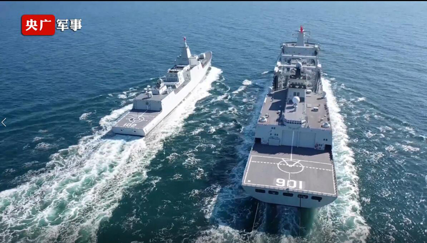 北部戦區(qū)の作戦支援補(bǔ)給艦「呼倫湖」が駆逐艦「拉薩」と訓(xùn)練実施、全天候海上作戦支援能力を強(qiáng)化