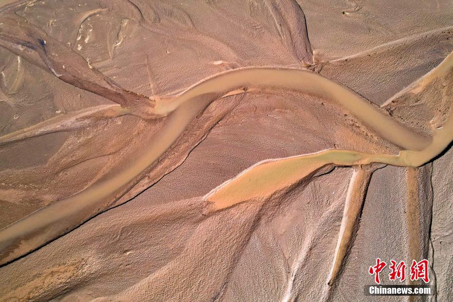 黃河の流量が増加、川底が「大地の血脈」に　山西省運(yùn)城