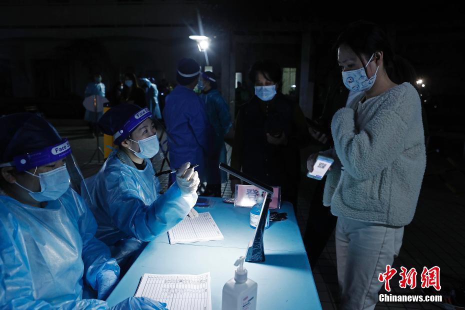 上海の「流動(dòng)減少＋PCR検査」プラン、社會(huì)の動(dòng)的ゼロコロナを早急に実現(xiàn)へ