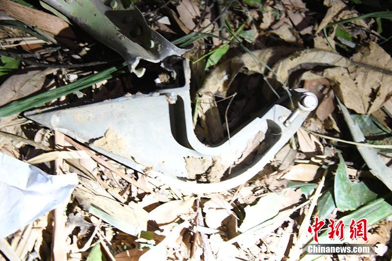 東方航空旅客機(jī)墜落事故　捜索救助活動(dòng)が全面展開